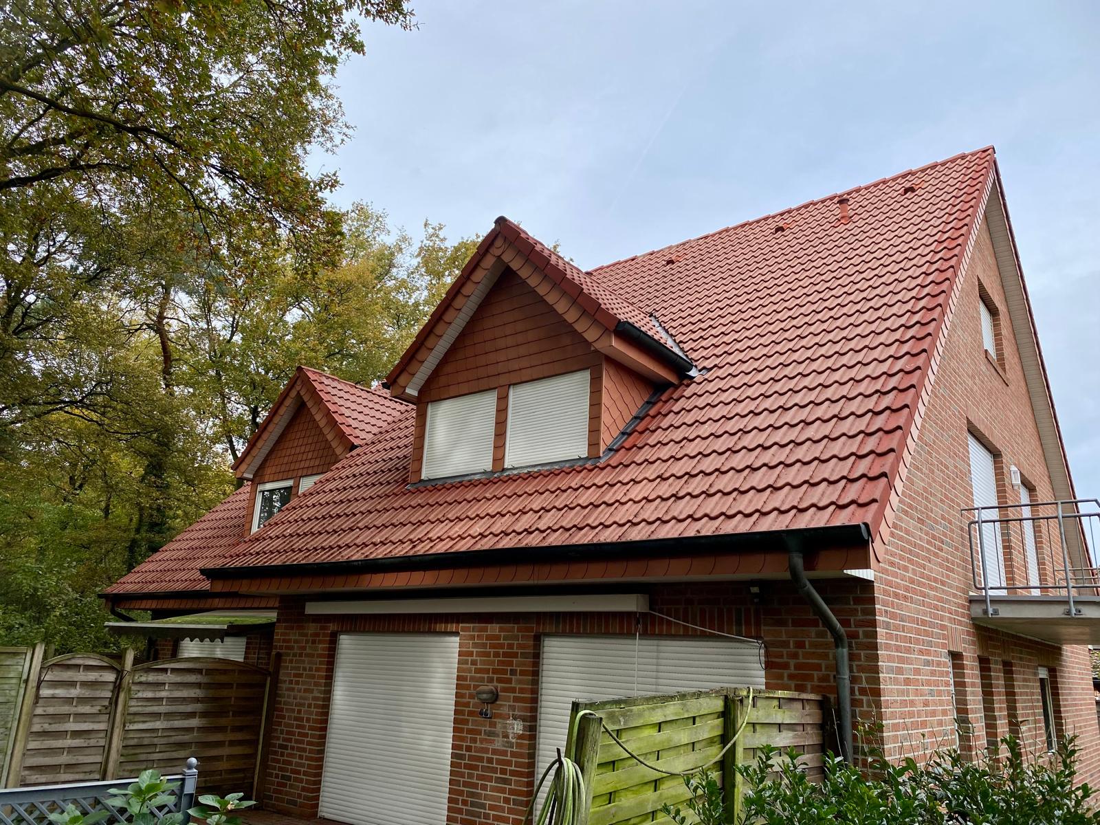 Sauberes Dach nach der Reinigung durch Wolters Haus Service